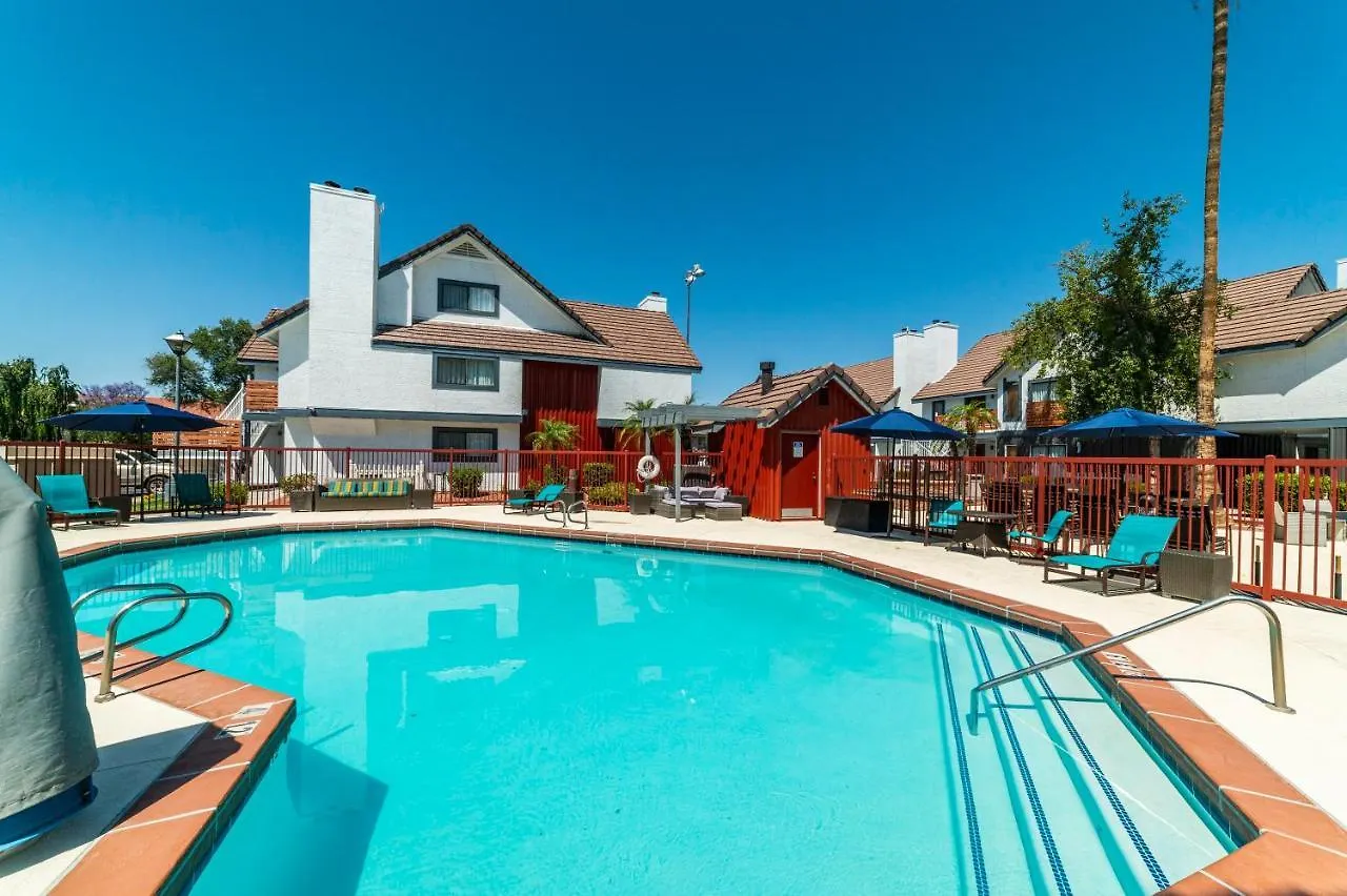 Metro Phx Studio Queen Upstairs Sleeps 4 Modern Design Best Amenities Phoenix Apartment